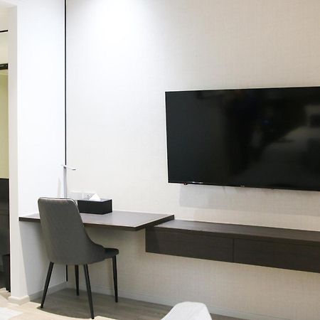 Gm Estate Hotel And Executive Apartments Sukhumvit 20 Бангкок Экстерьер фото